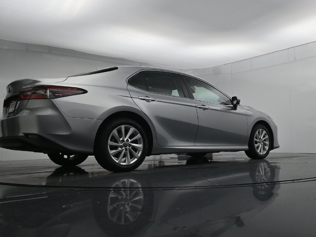 Used 2023 Toyota Camry LE AWD/4WD image 38