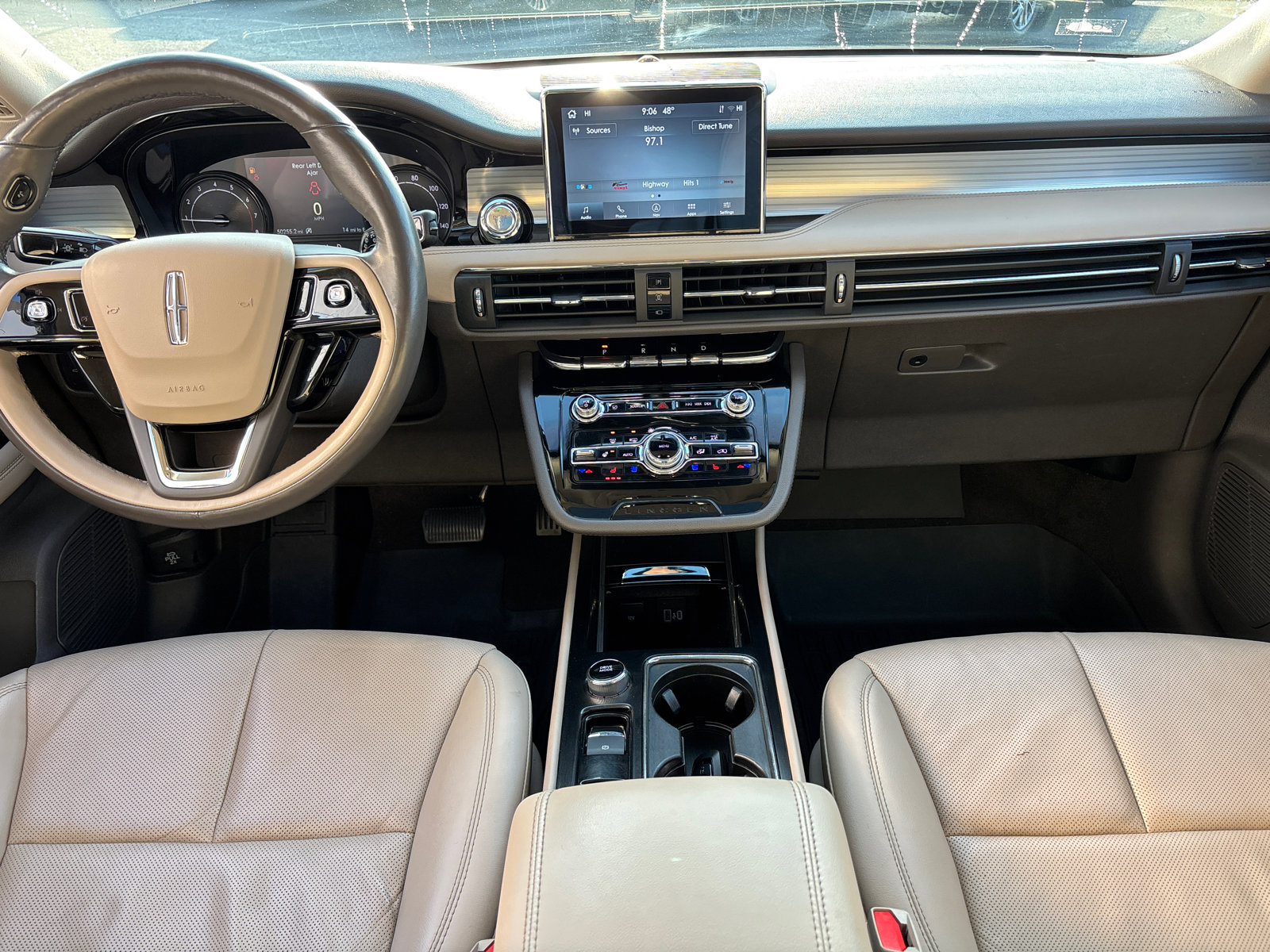 Certified 2022 Lincoln Corsair AWD w/ Premium Package image 29