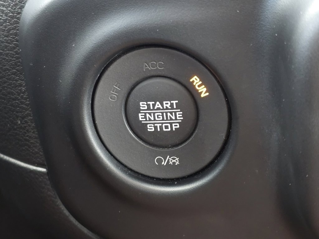 Used 2020 Jeep Gladiator Sport image 27