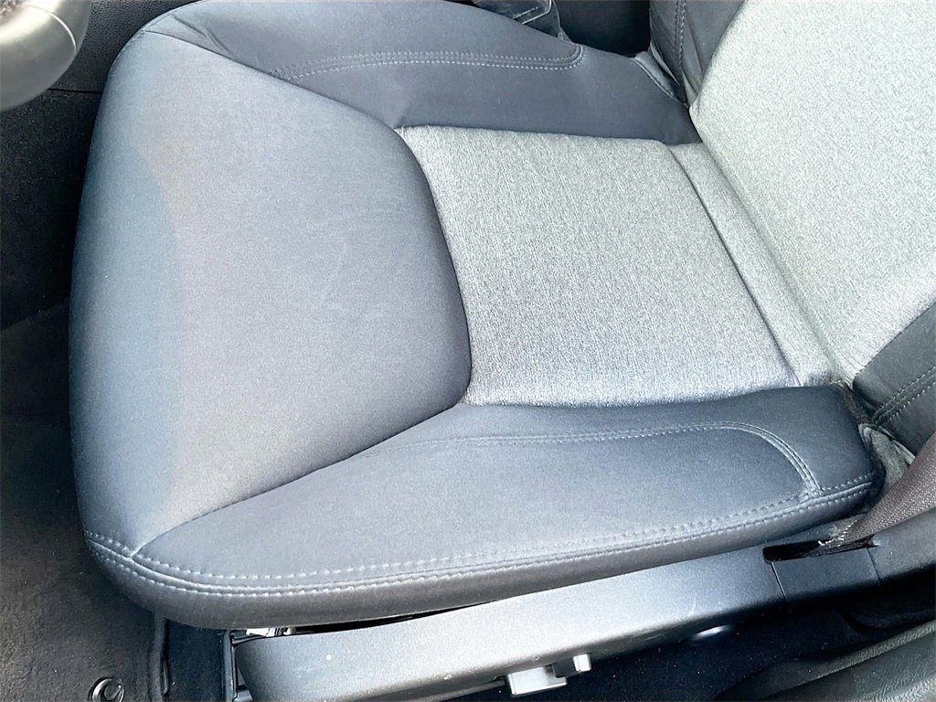 Used 2022 Chrysler 300 Touring w/ Sport Appearance Package image 18