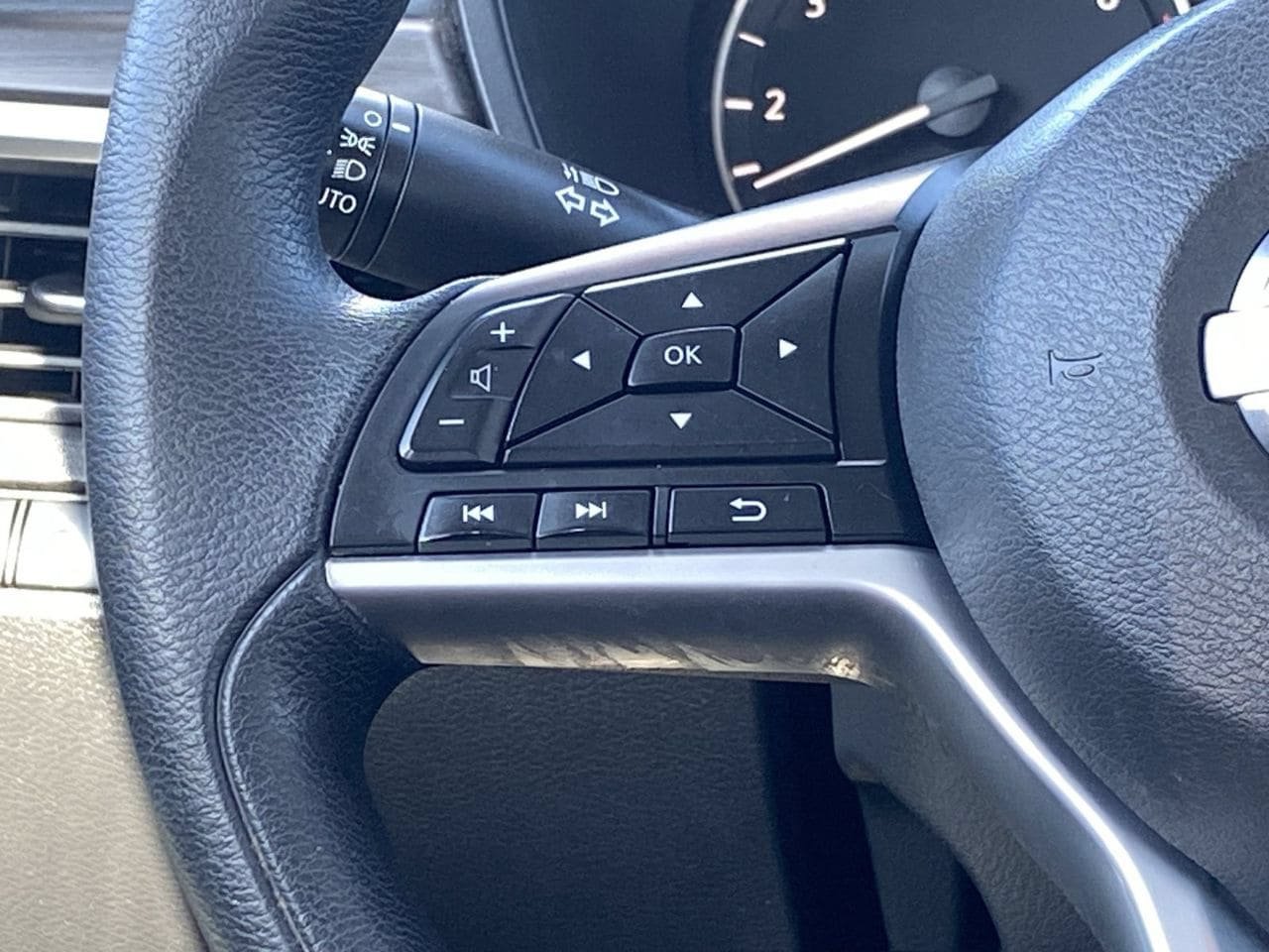 Certified 2025 Nissan Altima 2.5 SV FWD image 25