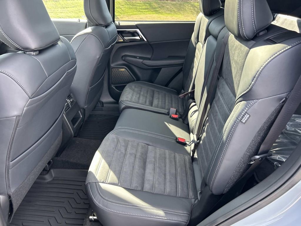 New 2026 Mitsubishi Outlander SE FWD image 19