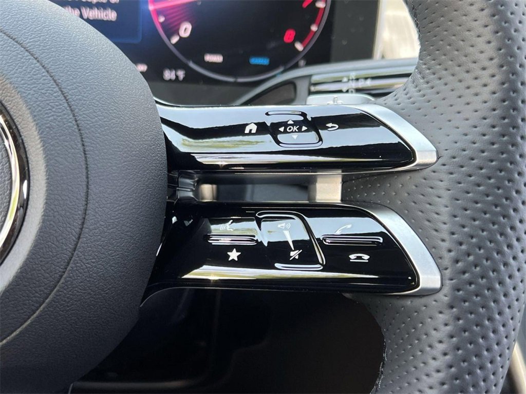 Certified 2025 Mercedes-Benz GLC 300 4MATIC image 29