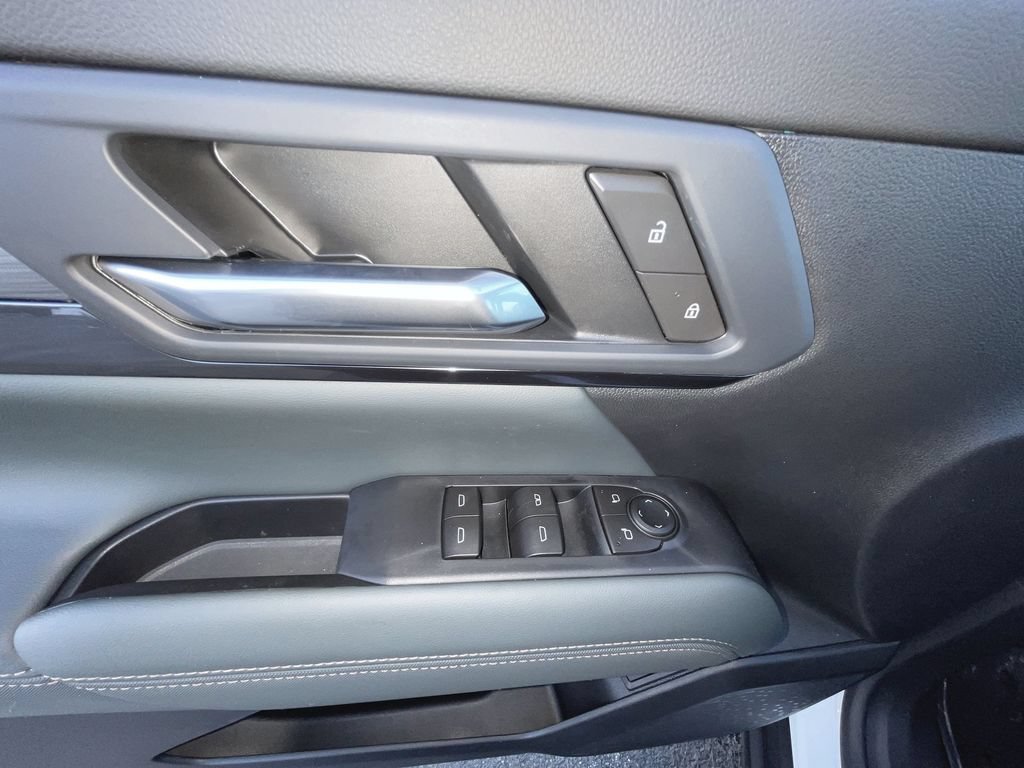 New 2026 GMC Terrain AT4 w/ LPO, Floor Liner Package AWD/4WD image 29