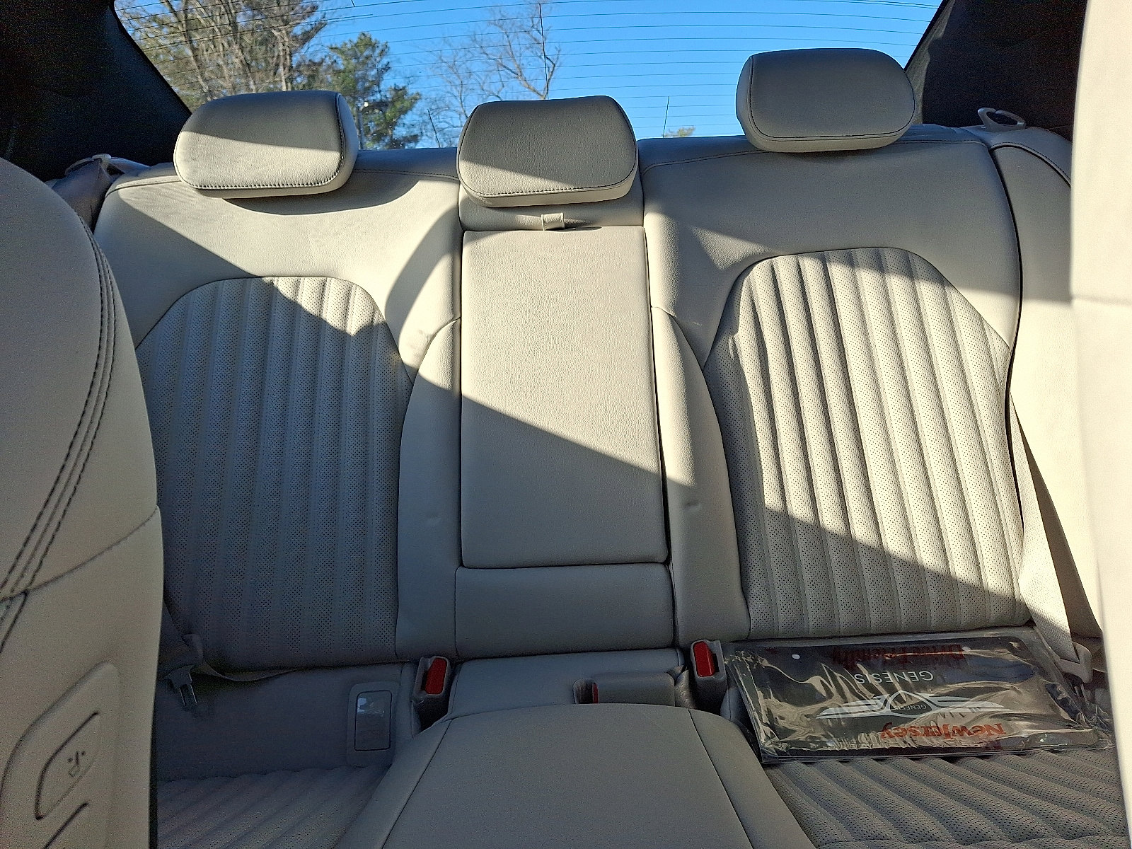 Certified 2024 Genesis G70 3.3T Advanced image 19