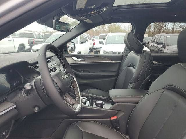 New 2026 Jeep Grand Cherokee L Limited w/ Luxury Tech Group II AWD/4WD image 19