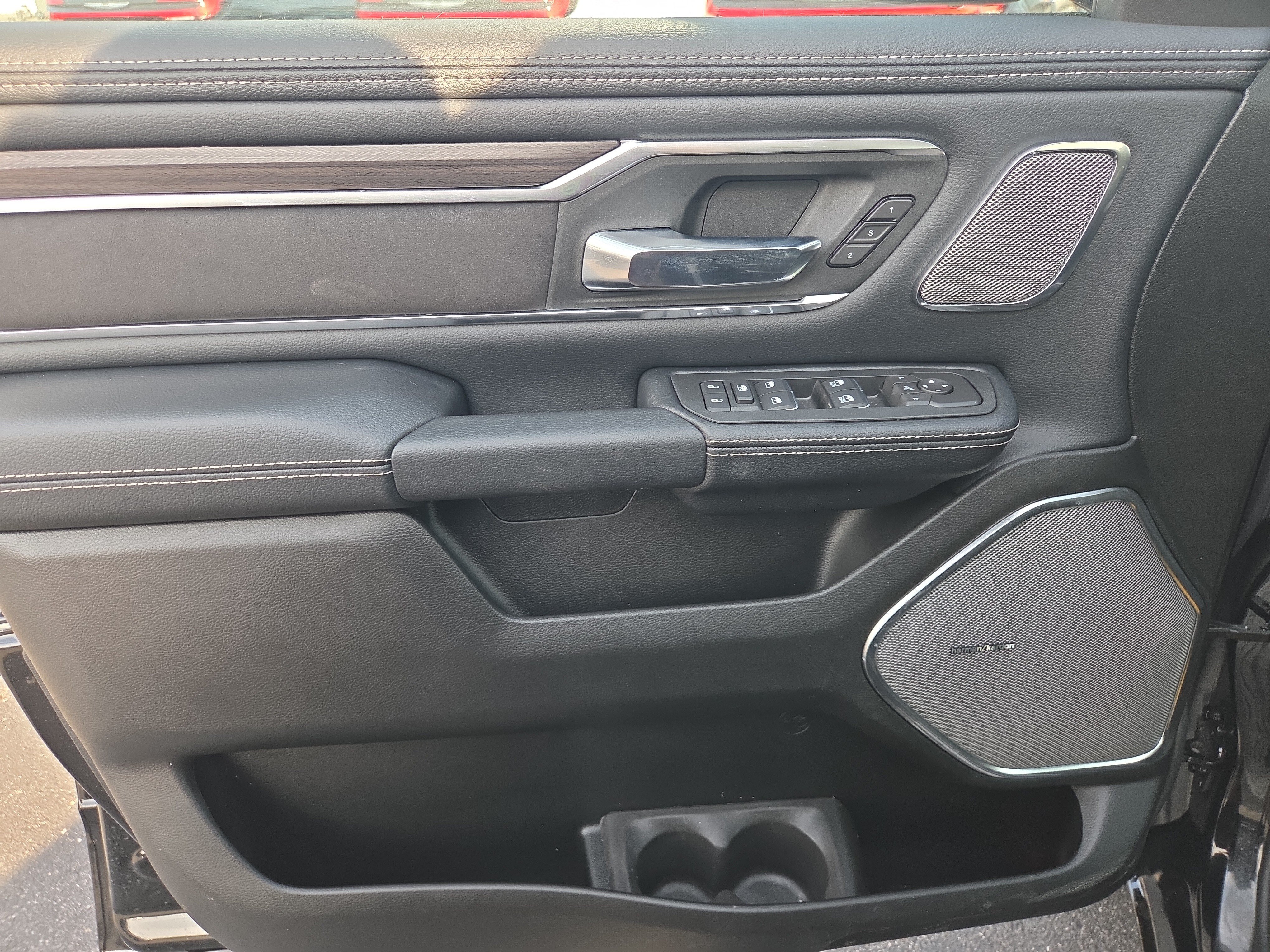 New 2026 RAM 1500 Laramie w/ Night Edition AWD/4WD image 5