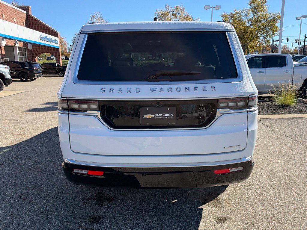 Used 2024 Jeep Grand Wagoneer Series III w/ Rear Seat Video Group 1 AWD/4WD image 16