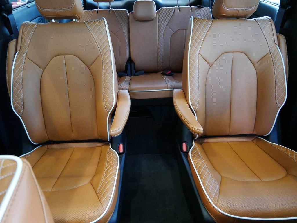 New 2026 Chrysler Pacifica Pinnacle image 35