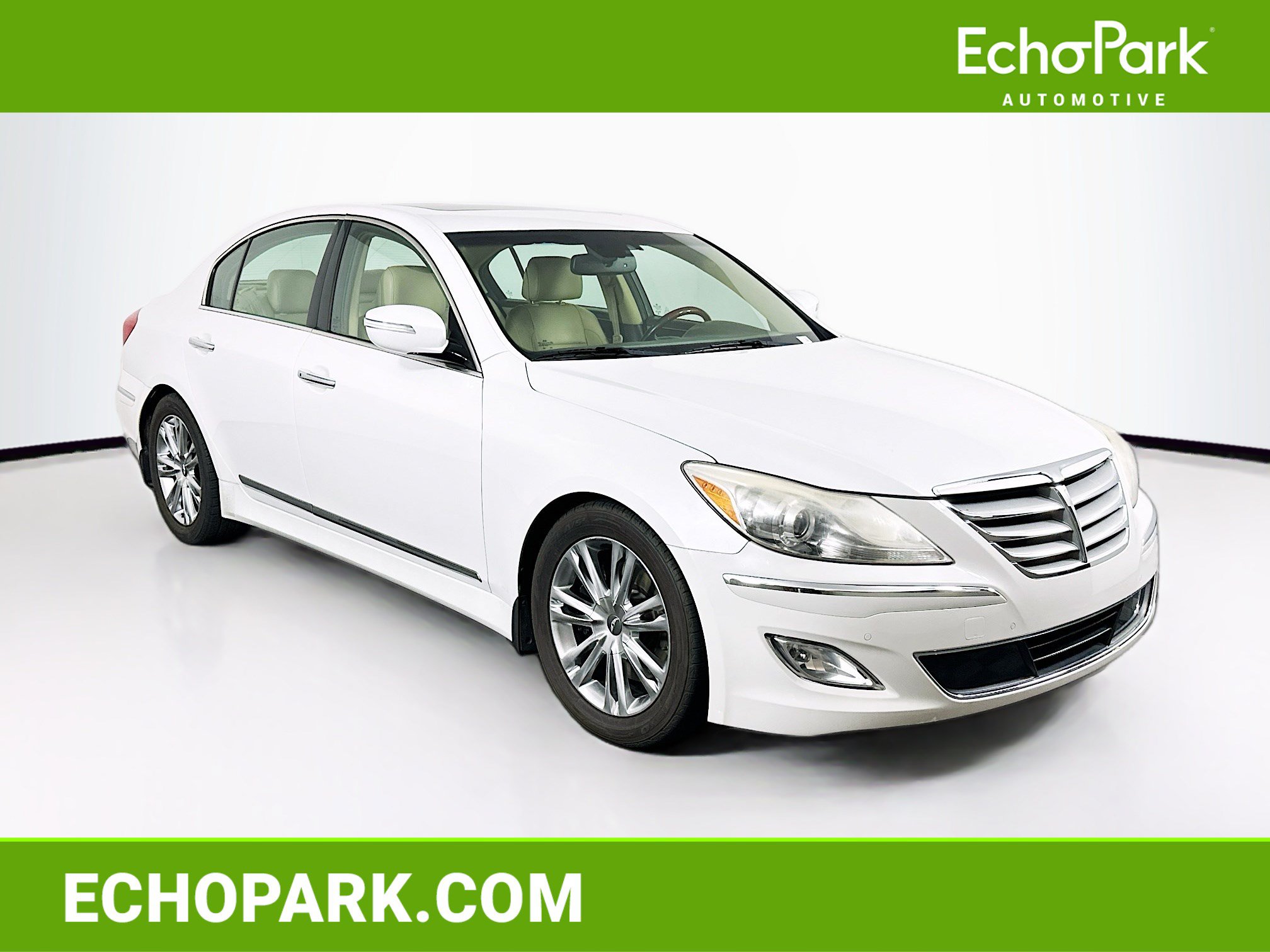 Used 2012 Hyundai Genesis 4.6 RWD image 1