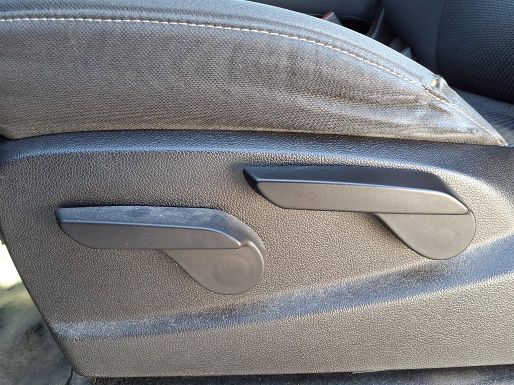 Used 2014 Chevrolet Silverado 1500 LT image 17