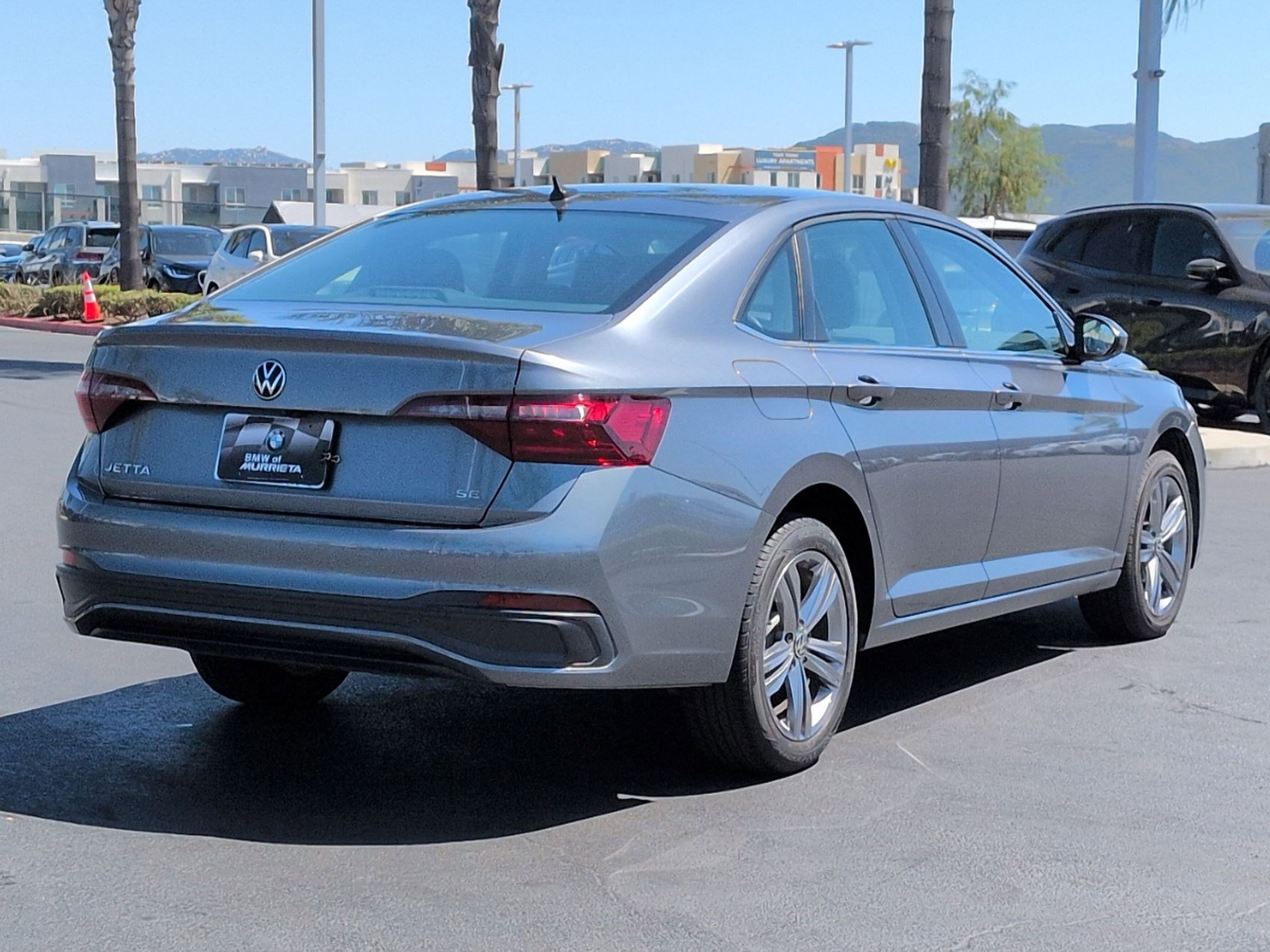 Used 2023 Volkswagen Jetta SE FWD image 10