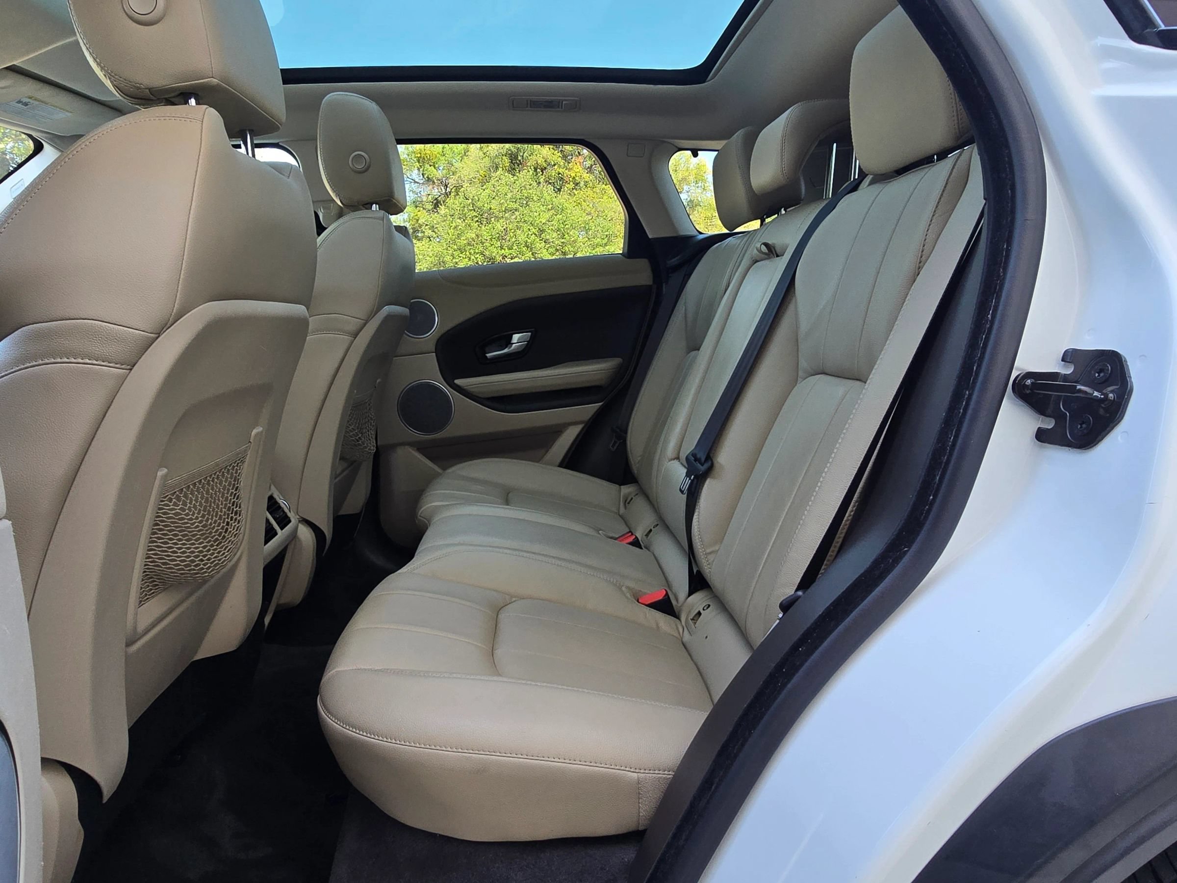 Used 2018 Land Rover Range Rover Evoque SE Premium AWD/4WD image 40