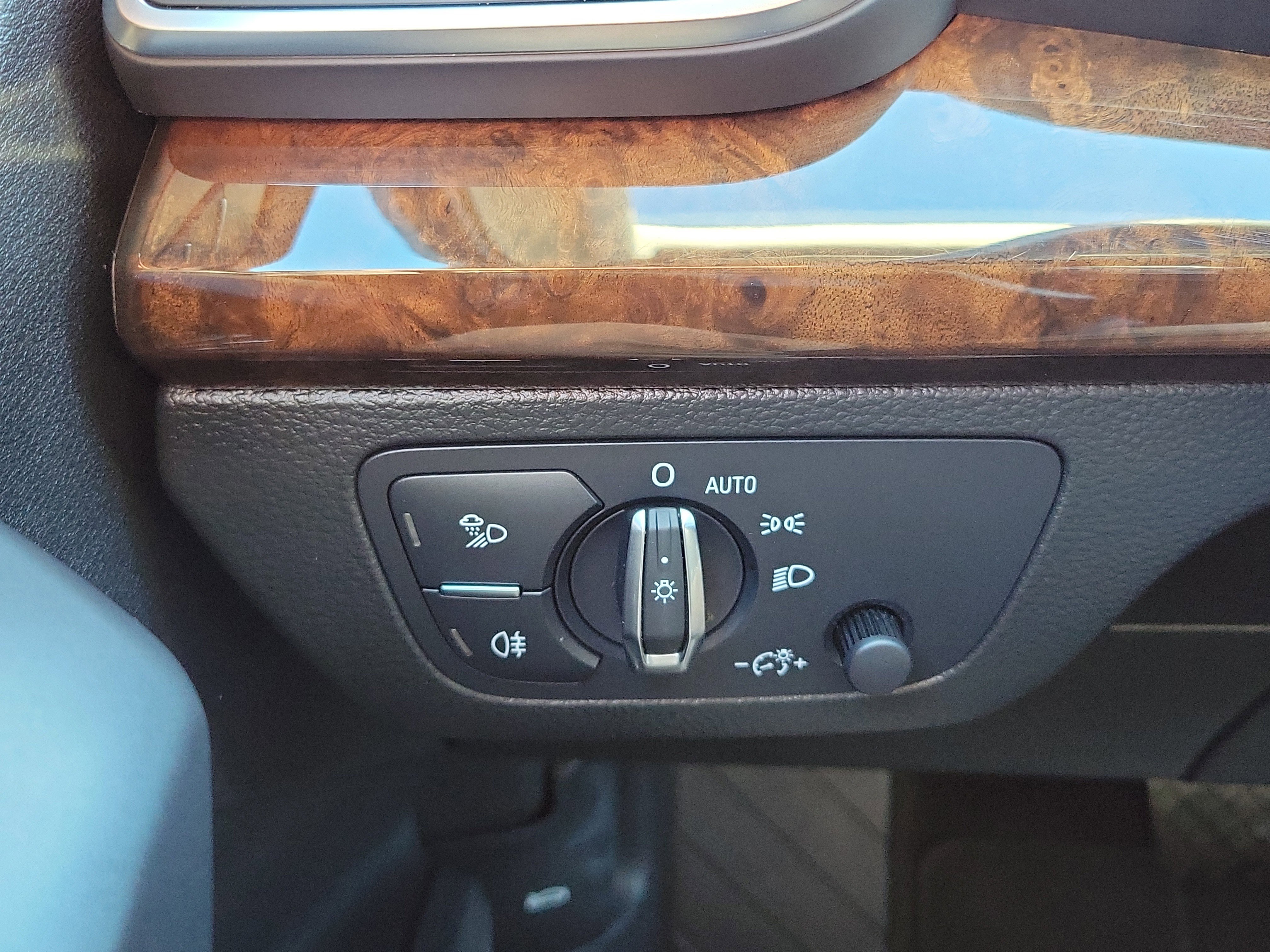 Used 2020 Audi Q5 2.0T Premium Plus w/ Premium Plus Package image 28