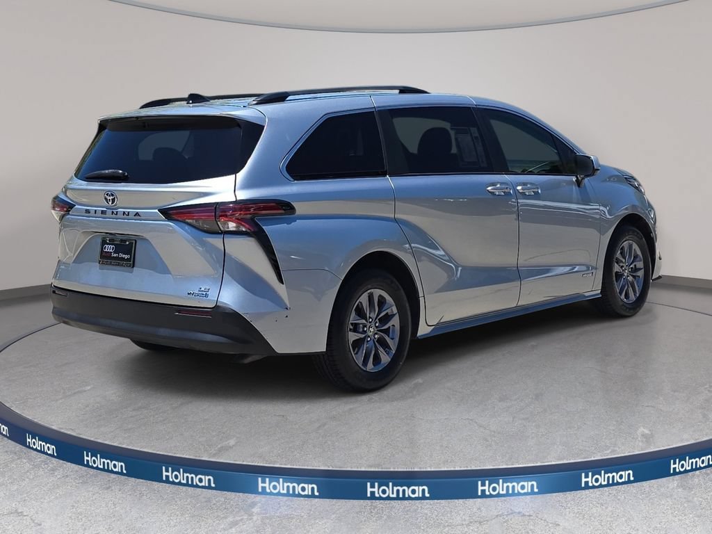 Used 2021 Toyota Sienna LE FWD image 6