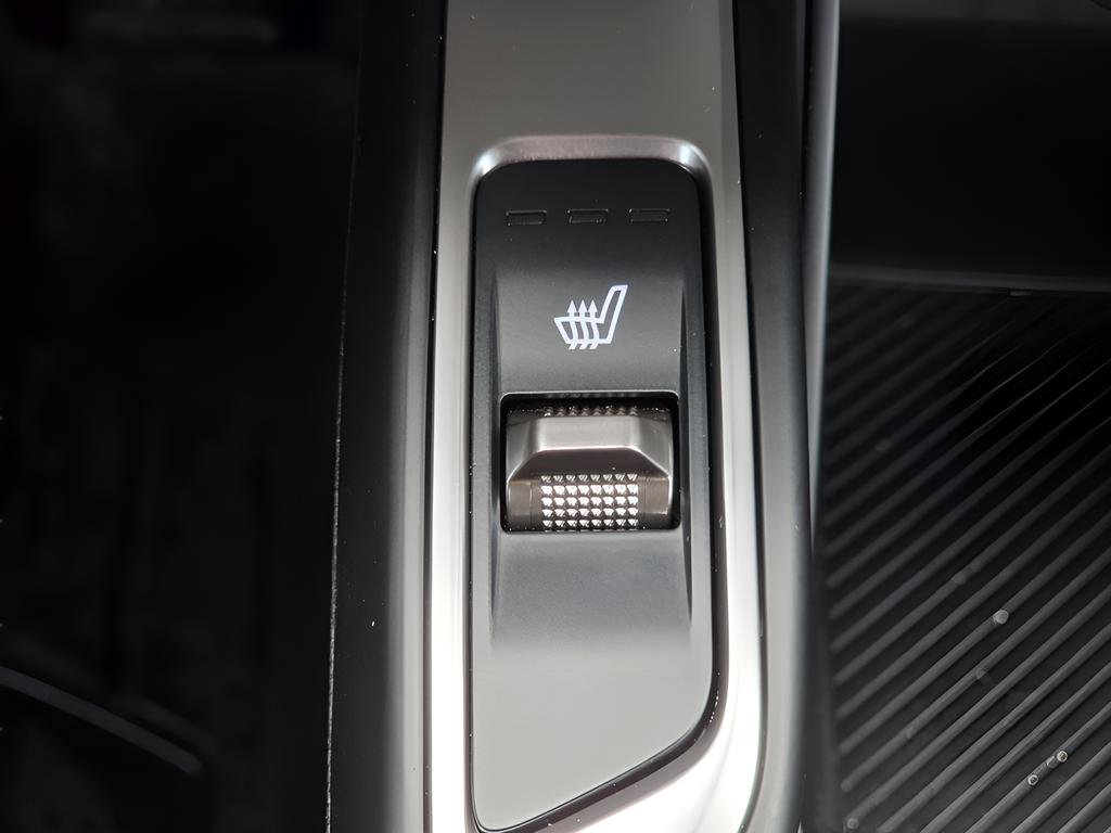 Used 2025 Kia Sorento EX w/ Panoramic Sunroof Package image 34