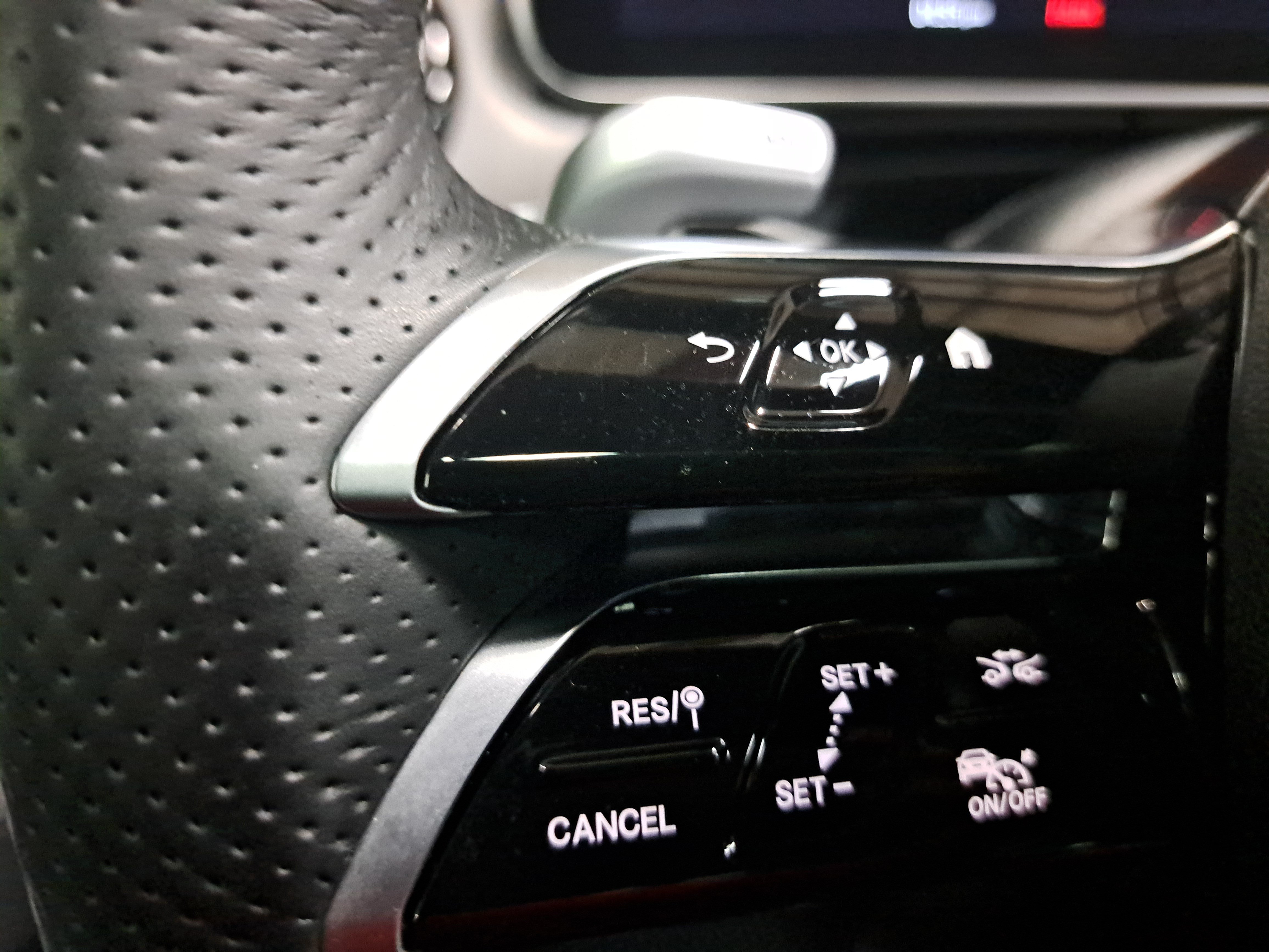 Used 2023 Mercedes-Benz EQE AMG 4MATIC Sedan image 18