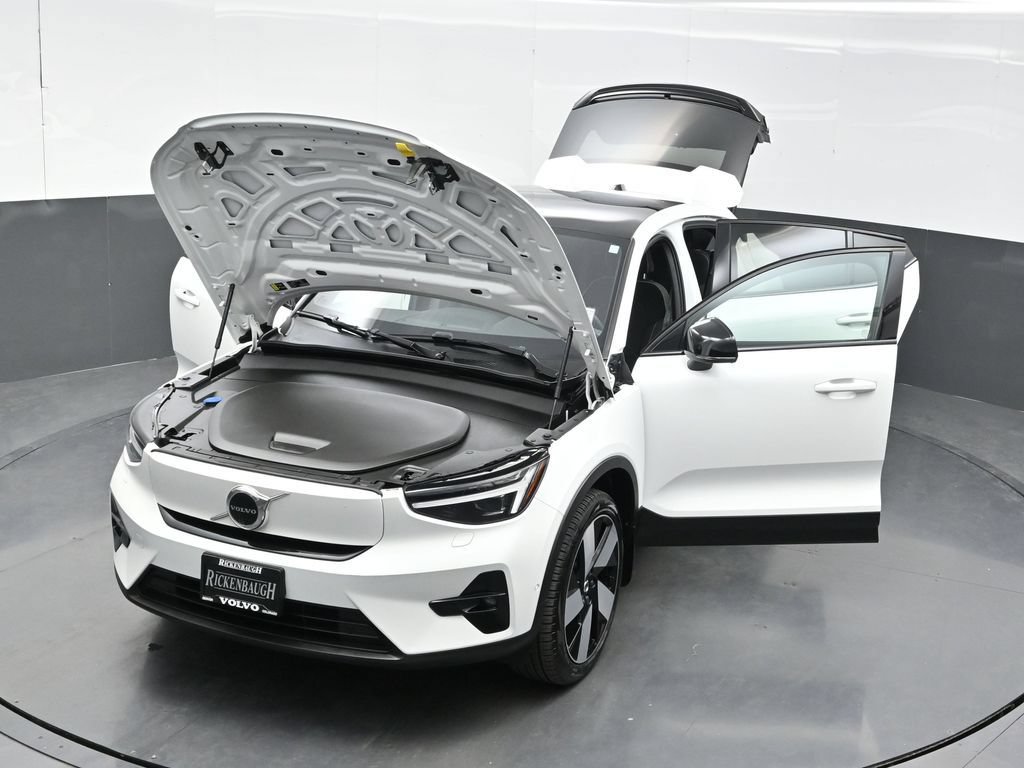 Used 2023 Volvo C40 P8 Recharge Ultimate AWD/4WD image 40