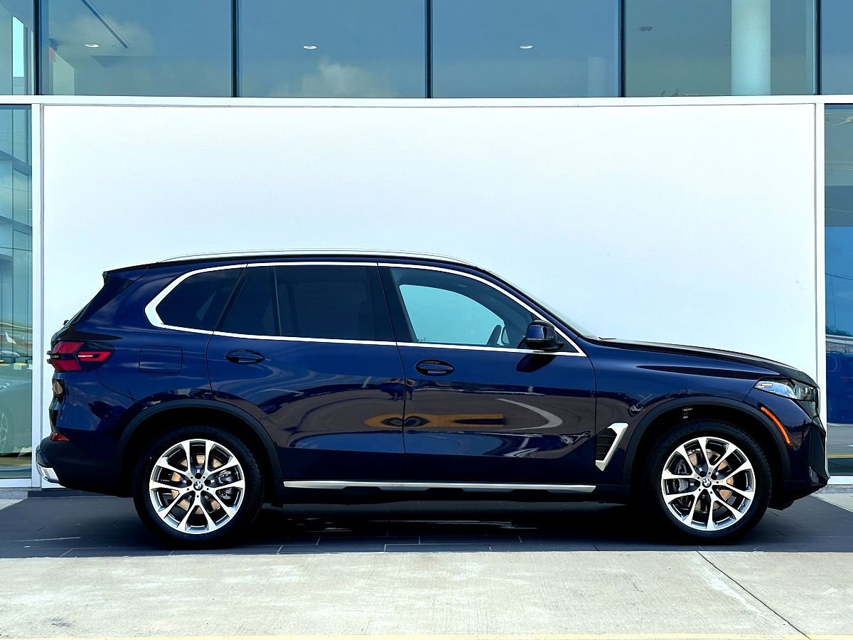 New 2026 BMW X5 xDrive40i image 3