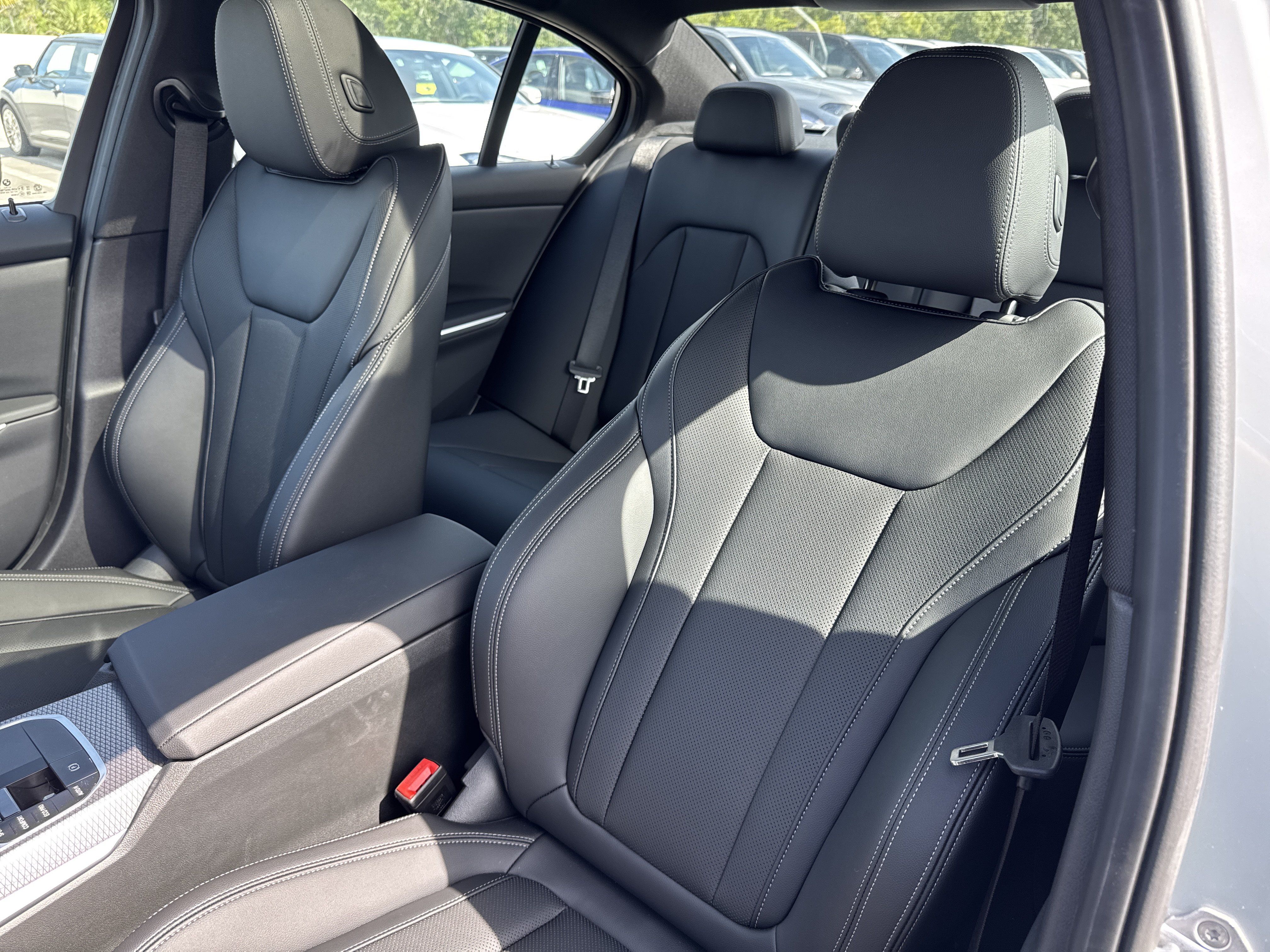 New 2026 BMW 330i Sedan w/ M Sport Package RWD image 24