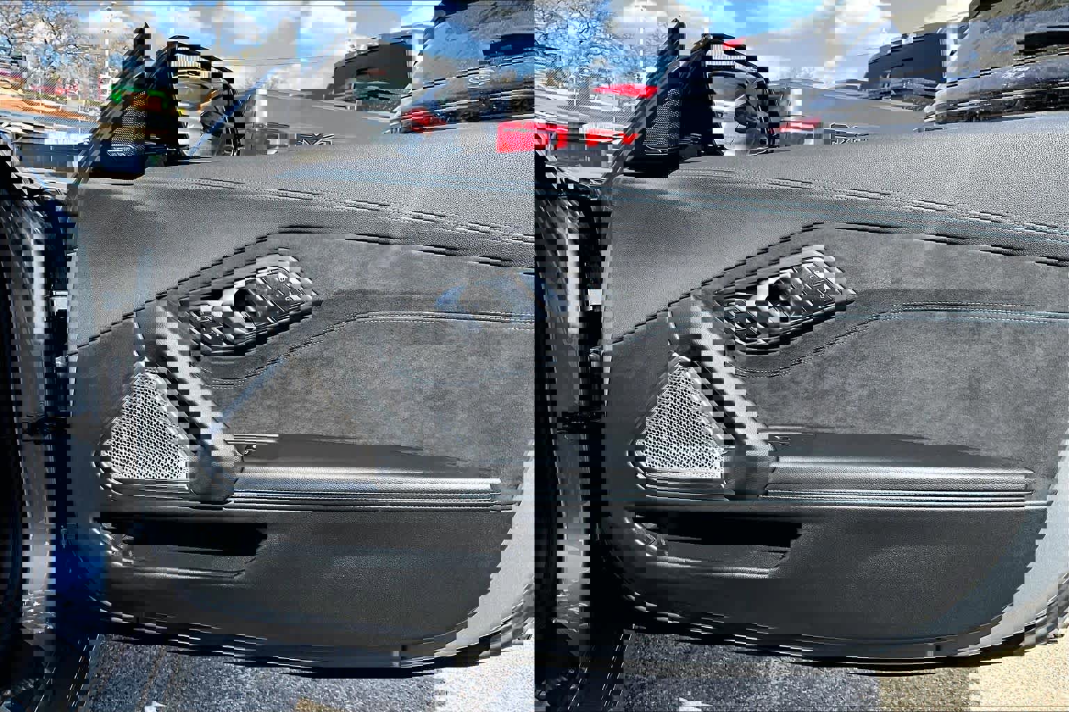 Used 2024 BMW Z4 sDrive30i w/ Shadowloine Package image 23