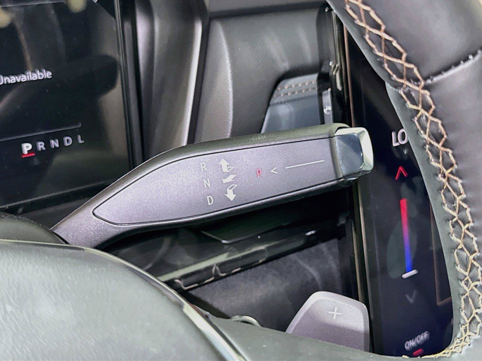 New 2027 GMC Terrain AT4 w/ Technology Package II AWD/4WD image 11