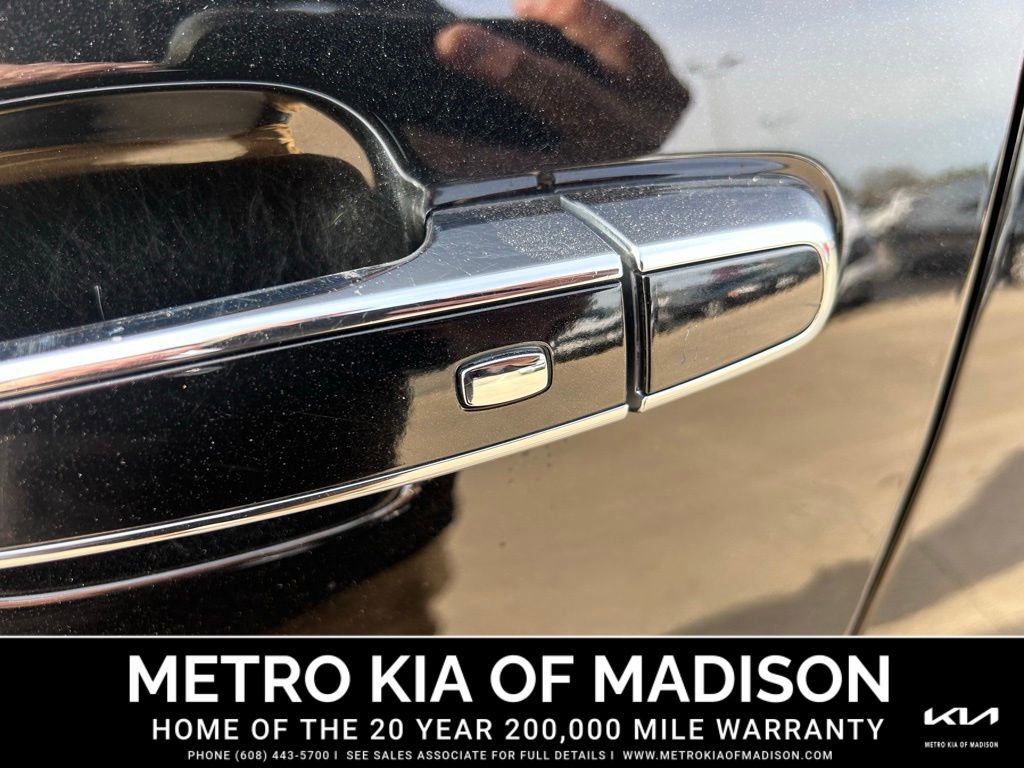 Used 2020 GMC Acadia Denali w/ Technology Package image 11