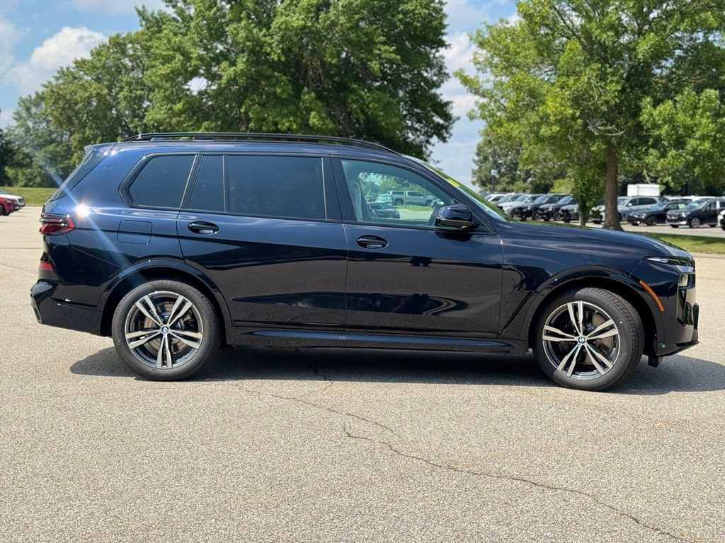 New 2027 BMW X7 xDrive40i w/ M Sport Package AWD/4WD image 7