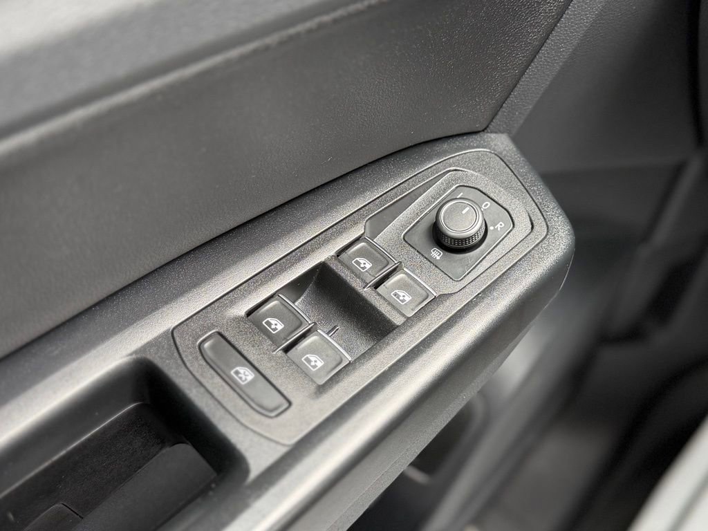 Used 2019 Volkswagen Atlas SEL R-Line image 29