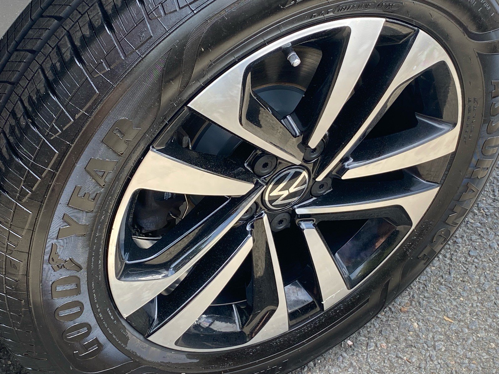Certified 2023 Volkswagen Tiguan S AWD/4WD image 22