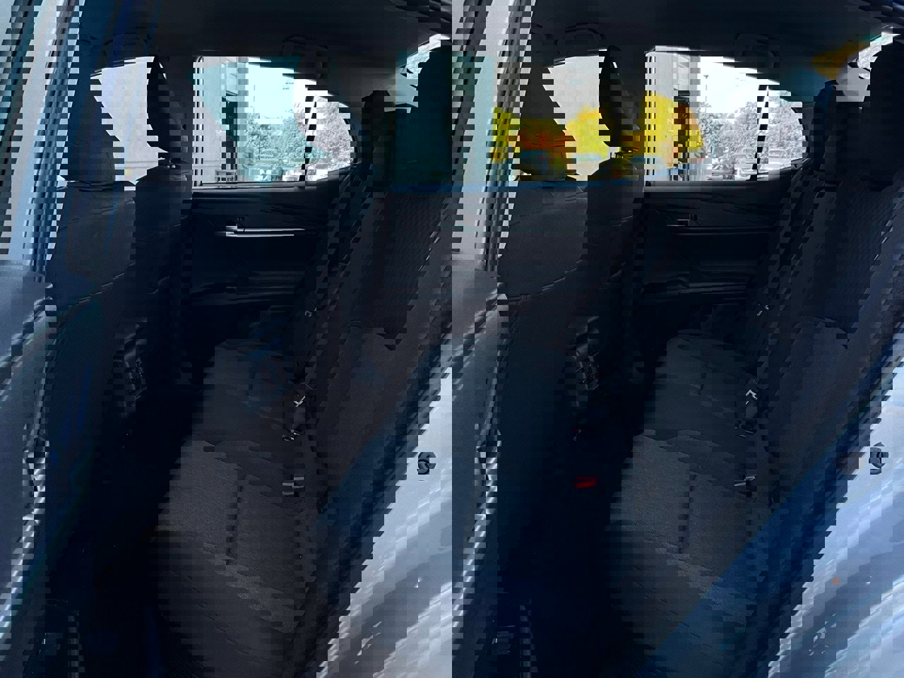 Used 2025 Toyota Camry LE image 11