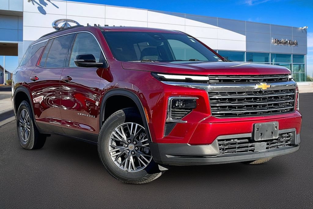 Used 2024 Chevrolet Traverse LT FWD image 12