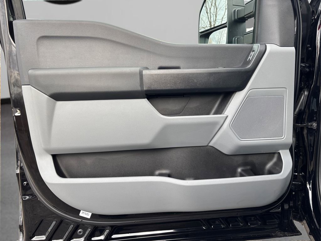 Used 2025 Ford F350 XL w/ Snow Plow Prep Package image 22