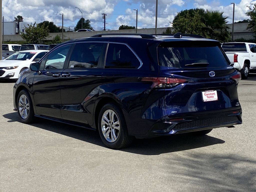 Certified 2023 Toyota Sienna XSE w/ XSE Plus Package image 41
