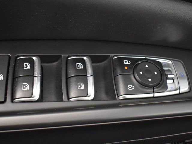 Certified 2025 Kia Carnival SX Prestige image 30