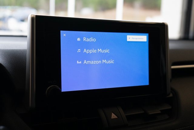 Used 2025 Toyota RAV4 XLE image 23