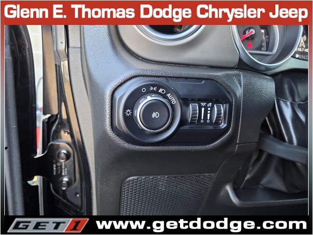 Used 2022 Jeep Wrangler Unlimited Rubicon AWD/4WD image 19