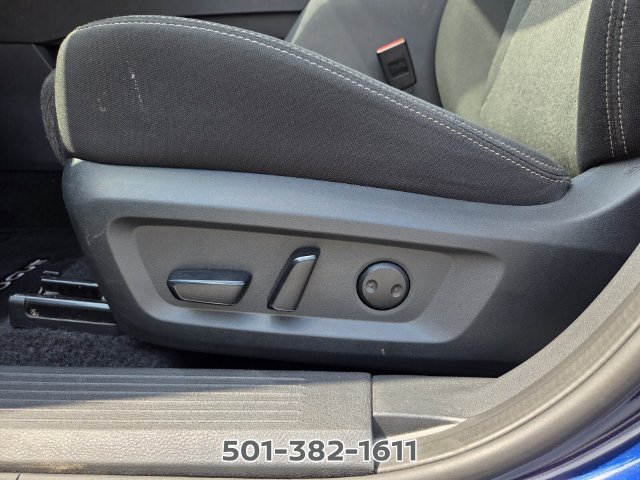 Used 2025 Nissan Rogue SV FWD image 10