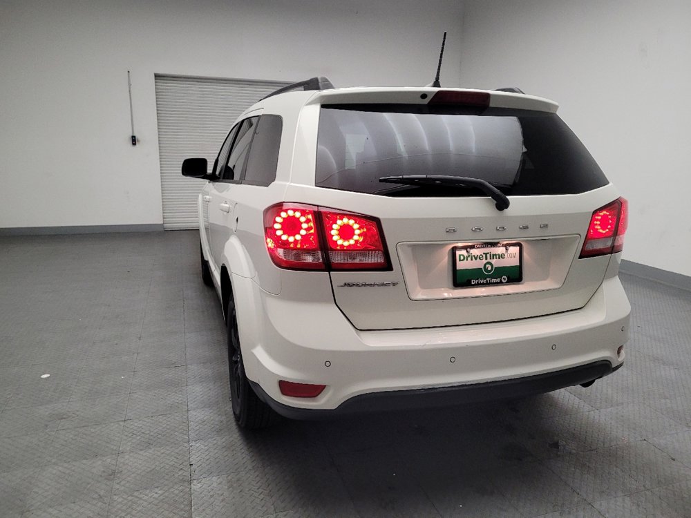 Used 2019 Dodge Journey SE image 6