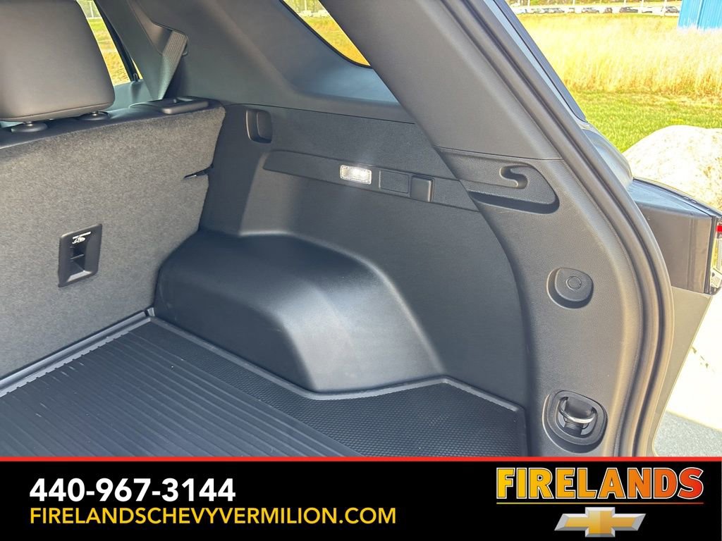 New 2026 Chevrolet Equinox LT w/ Convenience Package II FWD image 48