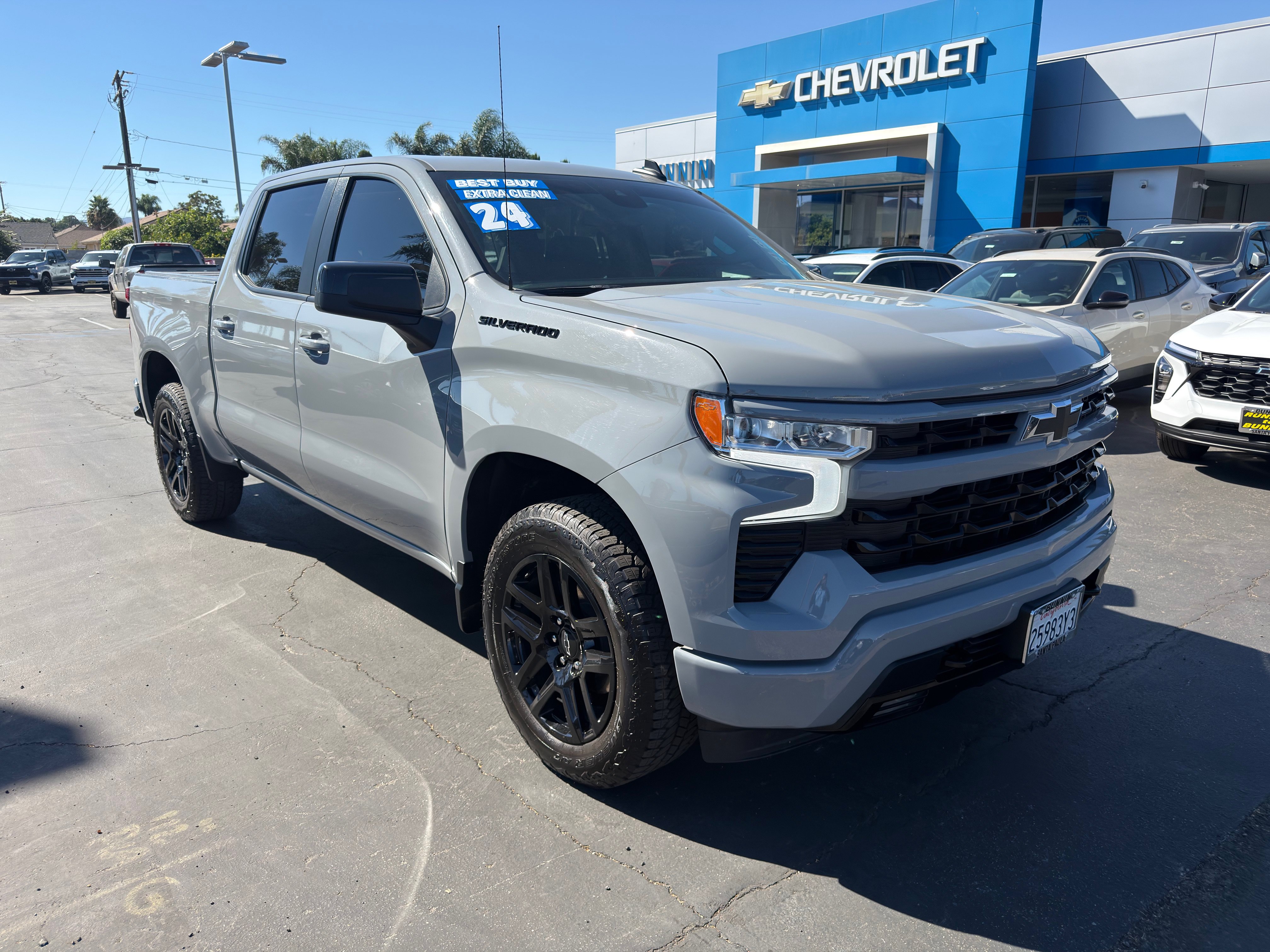 Used 2024 Chevrolet Silverado 1500 RST w/ Convenience Package II RWD image 2