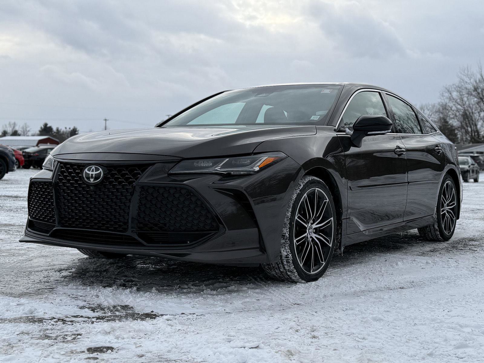 Used 2019 Toyota Avalon Touring w/ Advanced Safety Package image 9