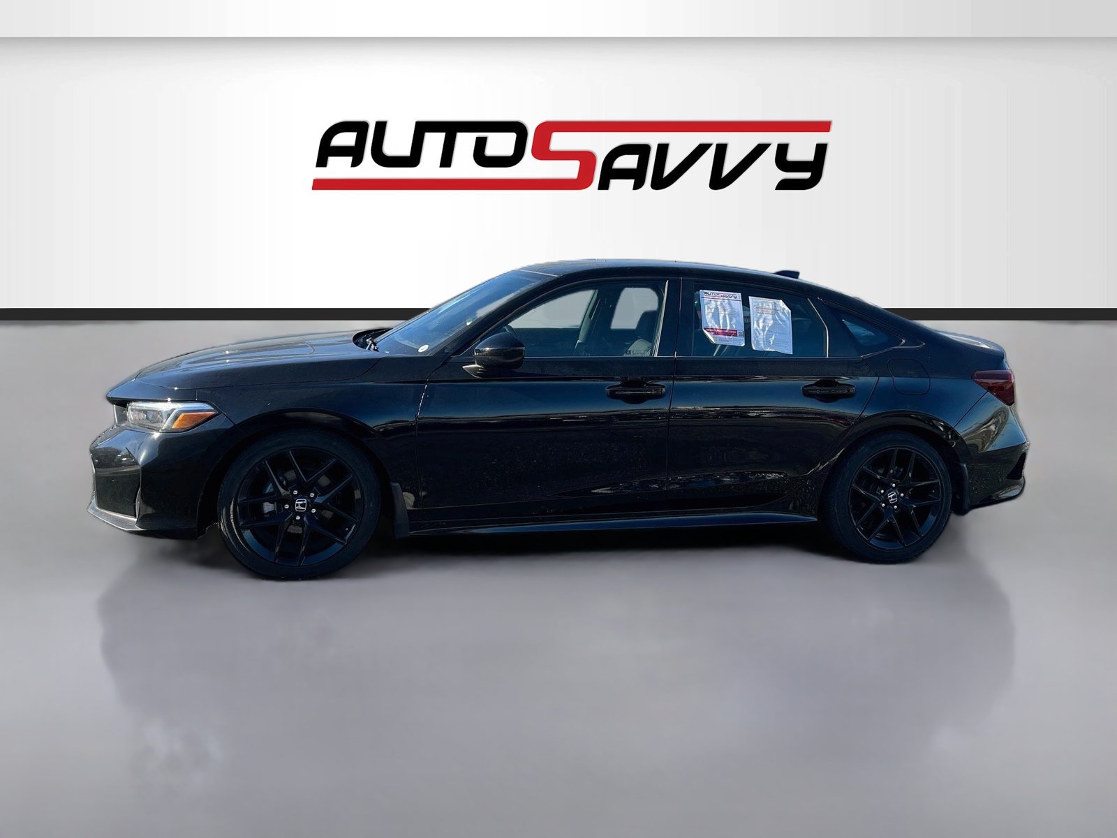 Used 2025 Honda Civic Sport image 4