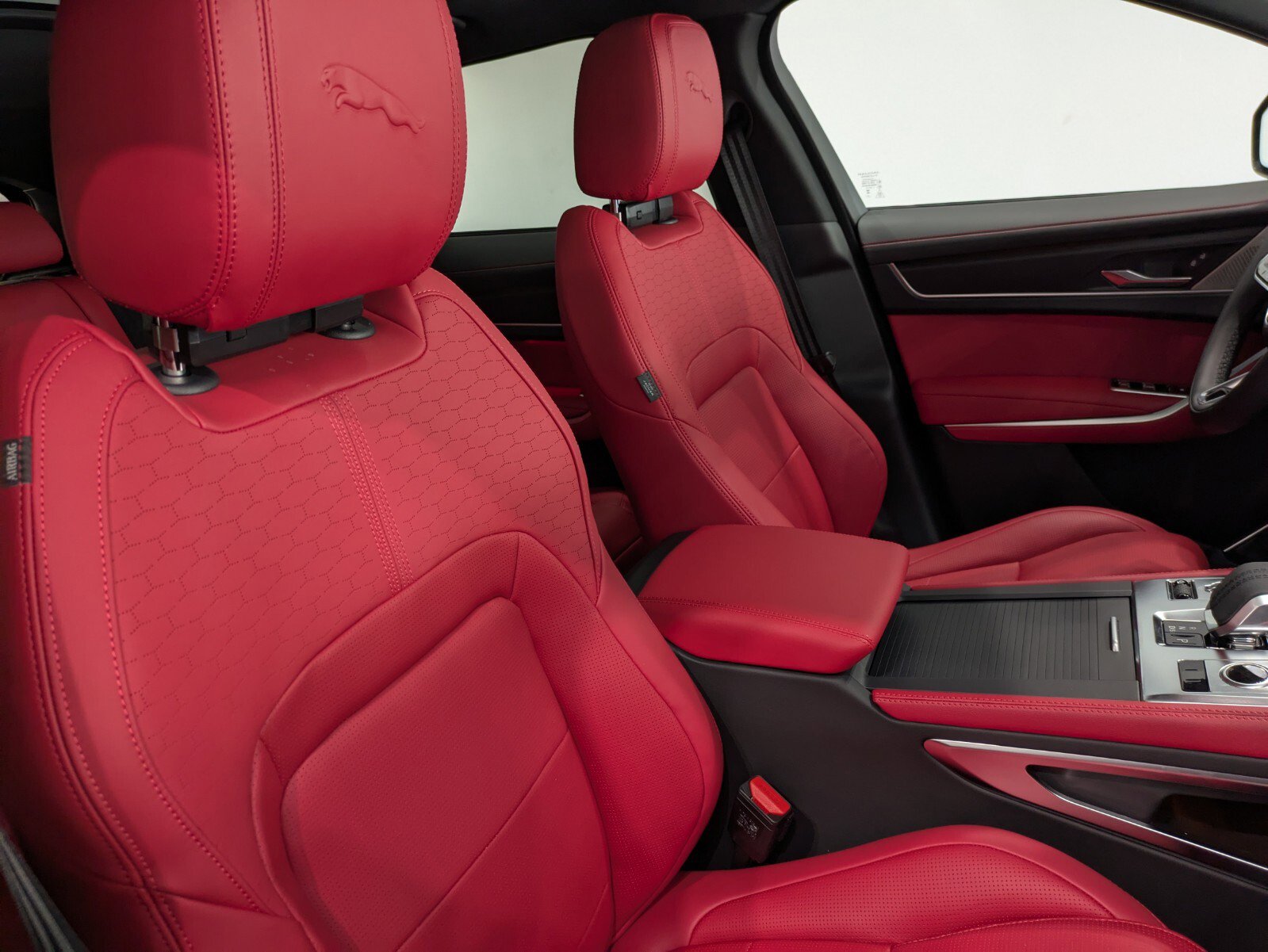 New 2026 Jaguar F-PACE R-Dynamic S image 25
