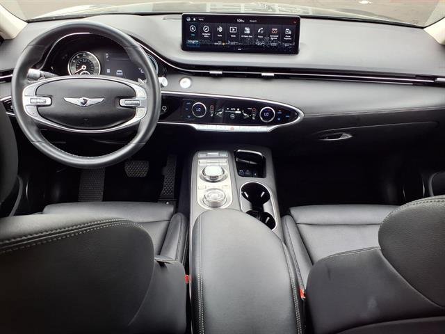 Used 2025 Genesis GV70 2.5T AWD/4WD image 10