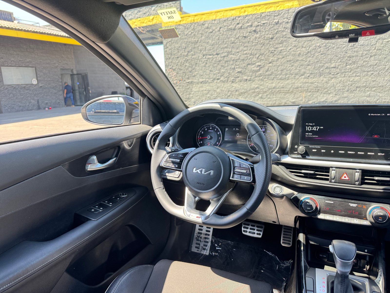 Used 2023 Kia Forte GT-Line w/ GT-Line Premium Package FWD image 23