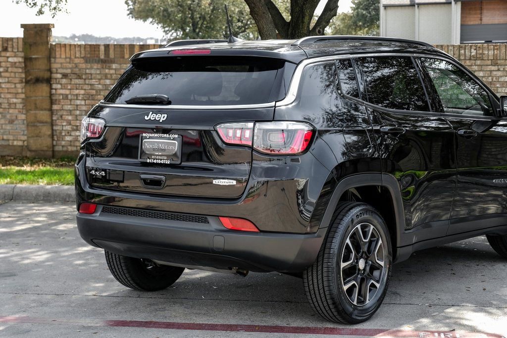 Used 2022 Jeep Compass Latitude image 16