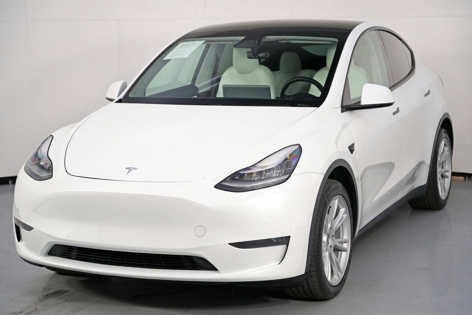 Used 2020 Tesla Model Y Long Range image 46