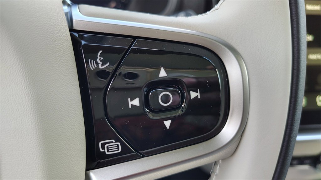 New 2026 Volvo XC90 B6 Ultra image 15