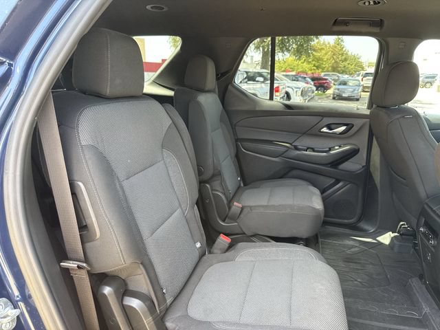 Used 2023 Chevrolet Traverse LT w/ Rear Camera Mirror Package AWD/4WD image 31